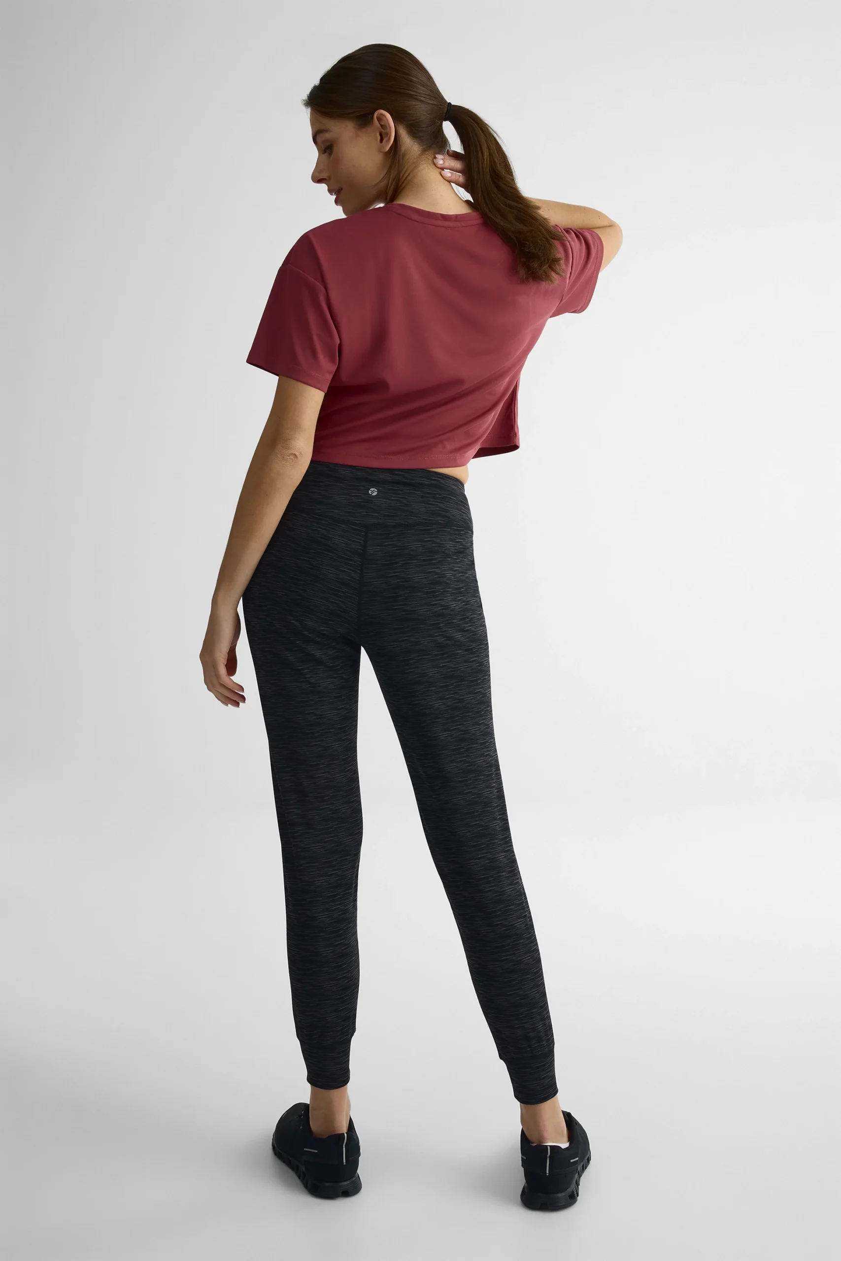 Women’s High-Waisted Solid Fleece Sweatpants - Image 4