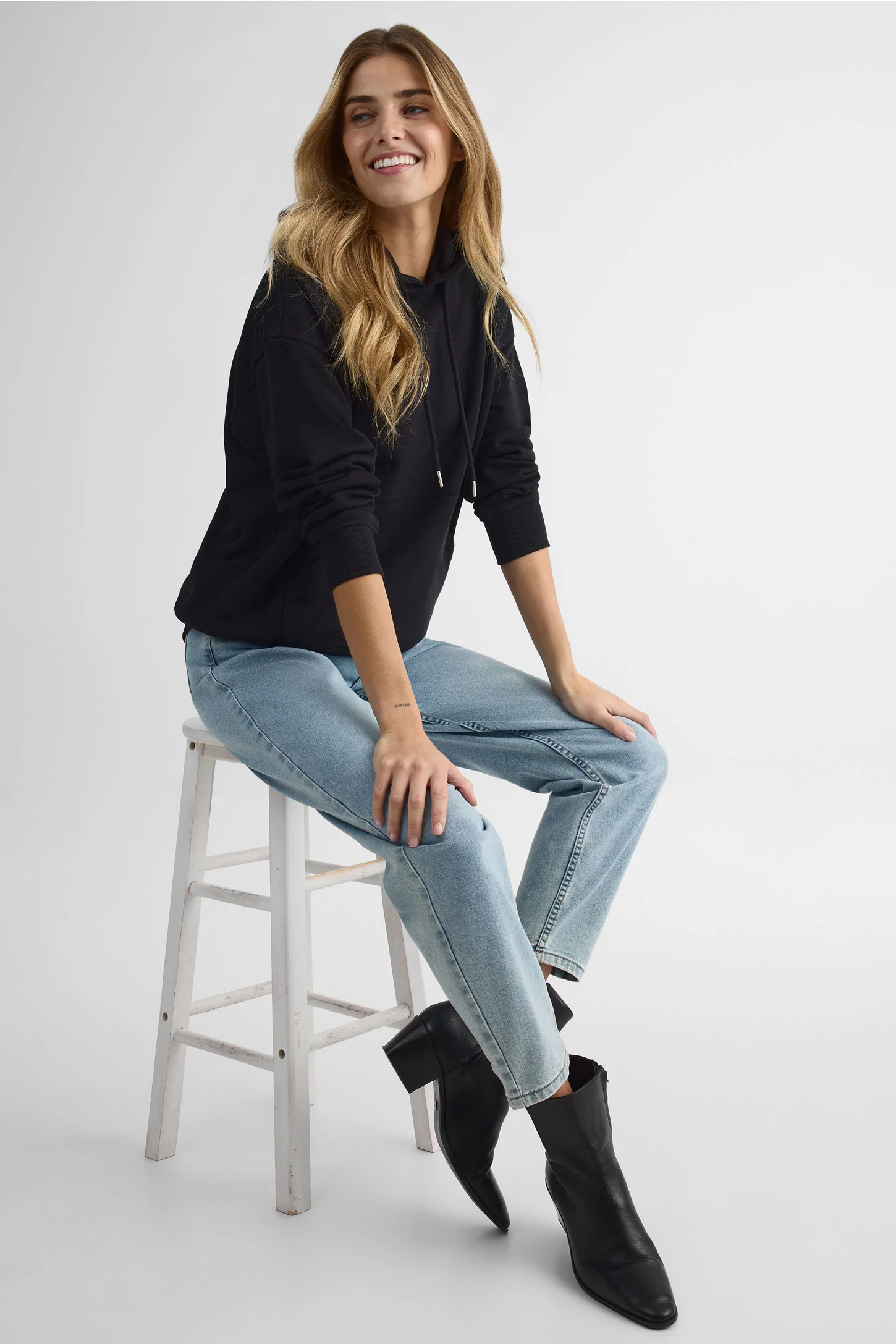 Women’s Cotton-Blend Hooded Sweatshirt - Image 4